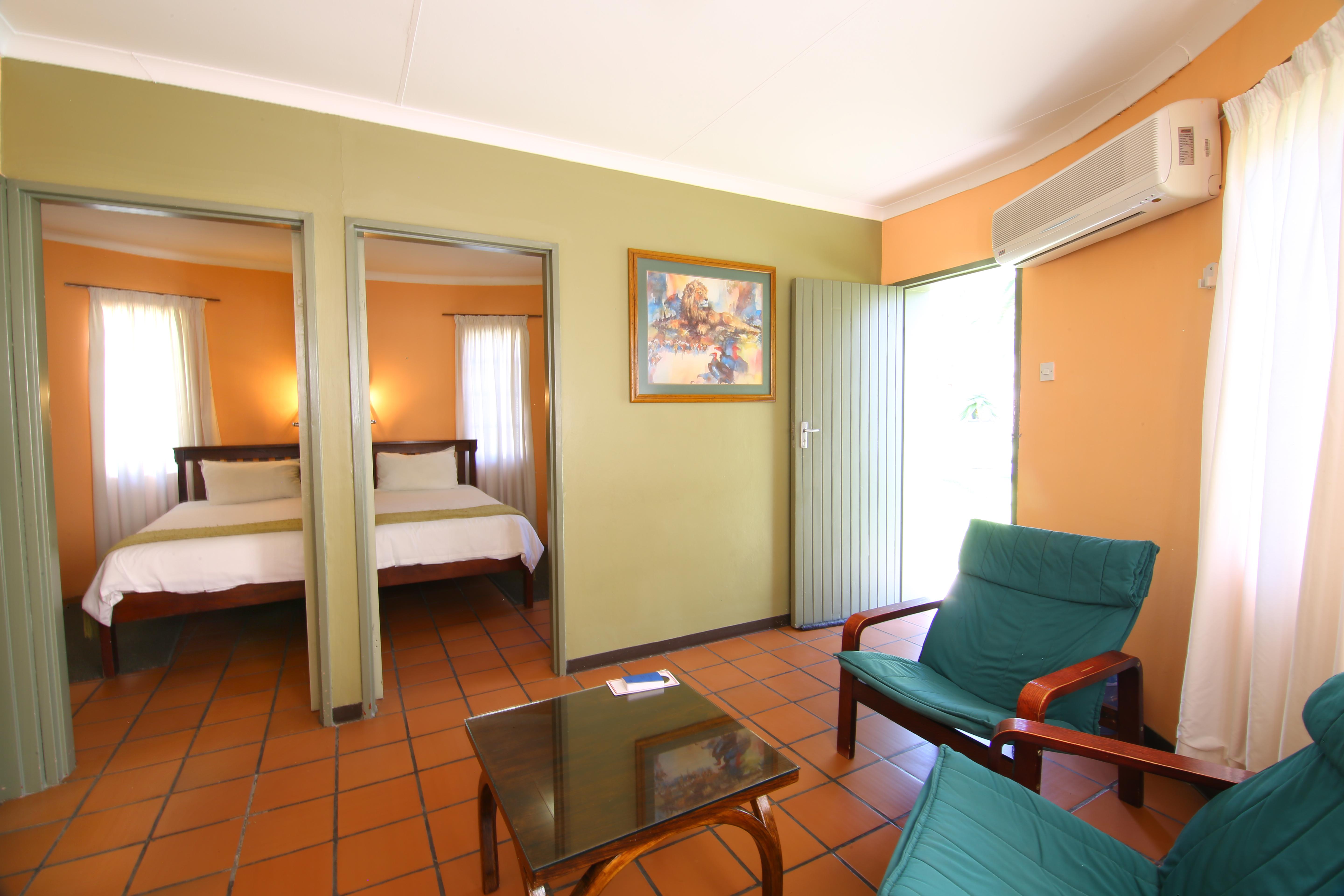 Kalahari Arms Hotel Khemsbok Exterior photo