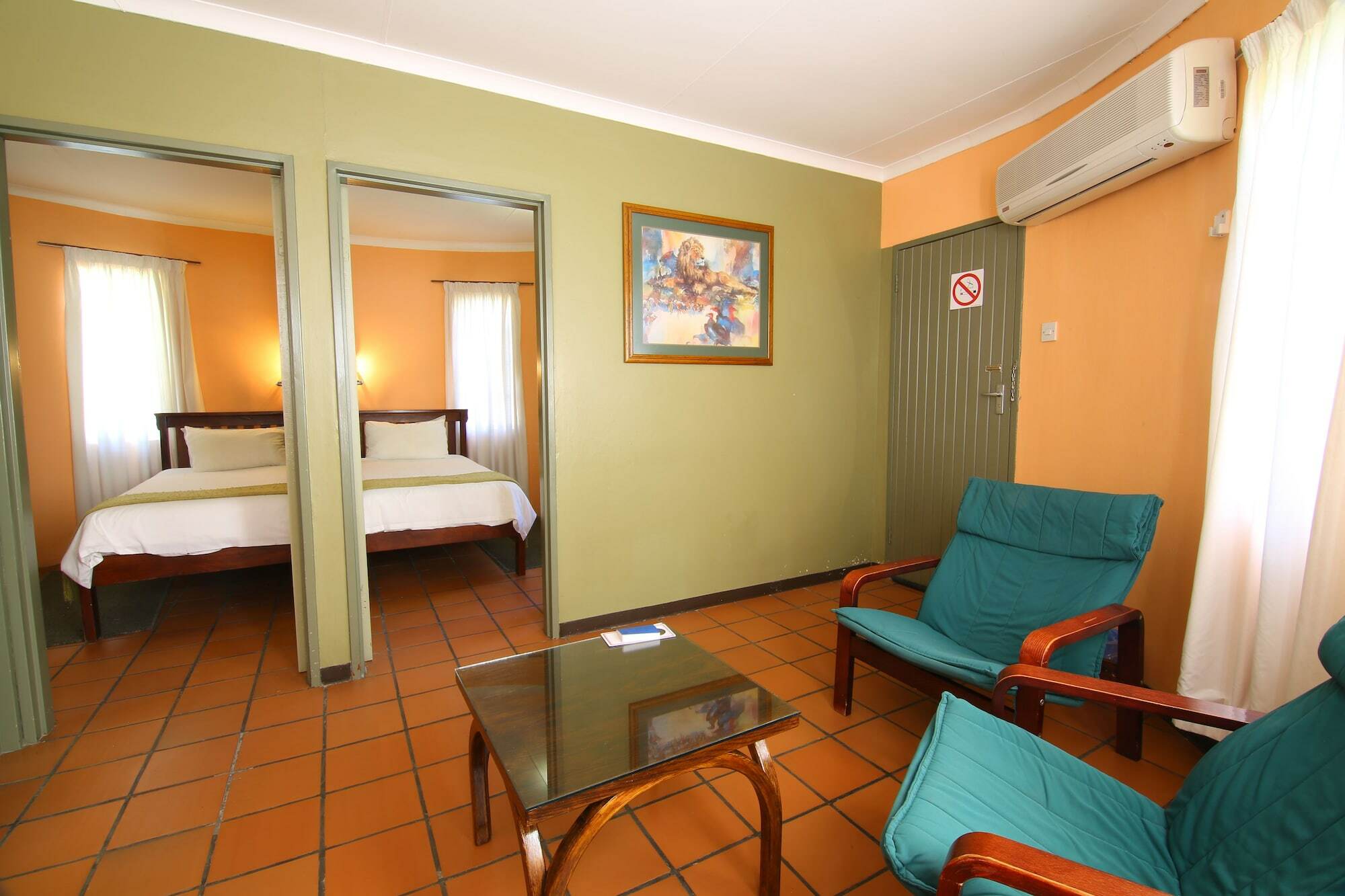 Kalahari Arms Hotel Khemsbok Exterior photo